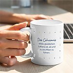 Tasse mit Anker Spruch Das Geheimnis eines glücklichen Lebens ist, ab und zu ans Meer zu fahren. I 300ml I weiß, blau, beige. Maritimes Geschenk für Freundin, Kollegin, Familie. Zum Geburtstag, als Mitbringsel oder einfach so.